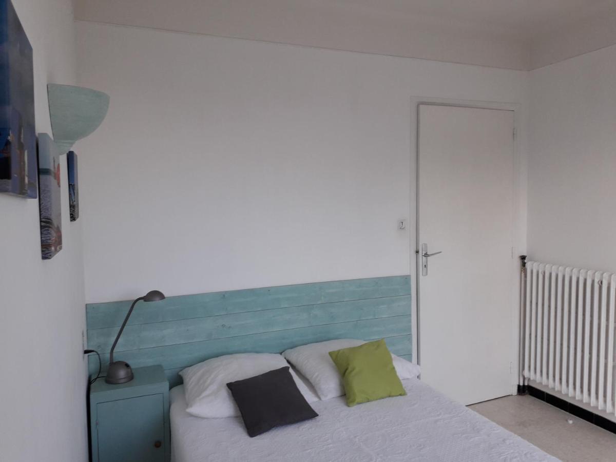 Maison Lumineuse Et Spacieuse Avec Jardin Arbore ลา วาเลตเทอ ดู วาร์ ภายนอก รูปภาพ