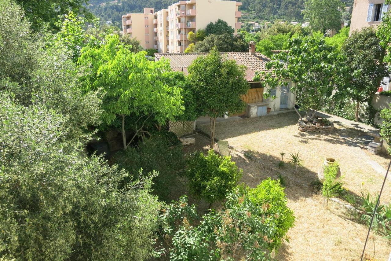Maison Lumineuse Et Spacieuse Avec Jardin Arbore ลา วาเลตเทอ ดู วาร์ ภายนอก รูปภาพ