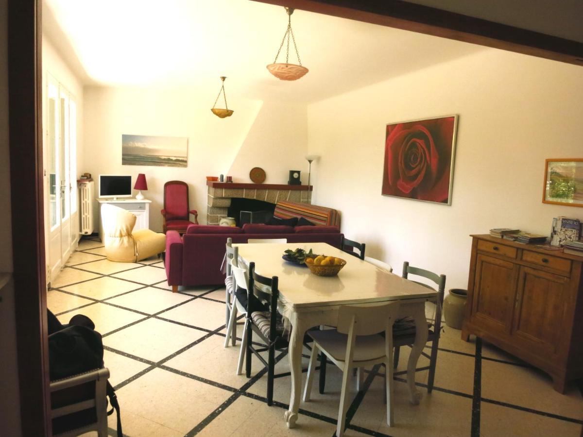 Maison Lumineuse Et Spacieuse Avec Jardin Arbore ลา วาเลตเทอ ดู วาร์ ภายนอก รูปภาพ